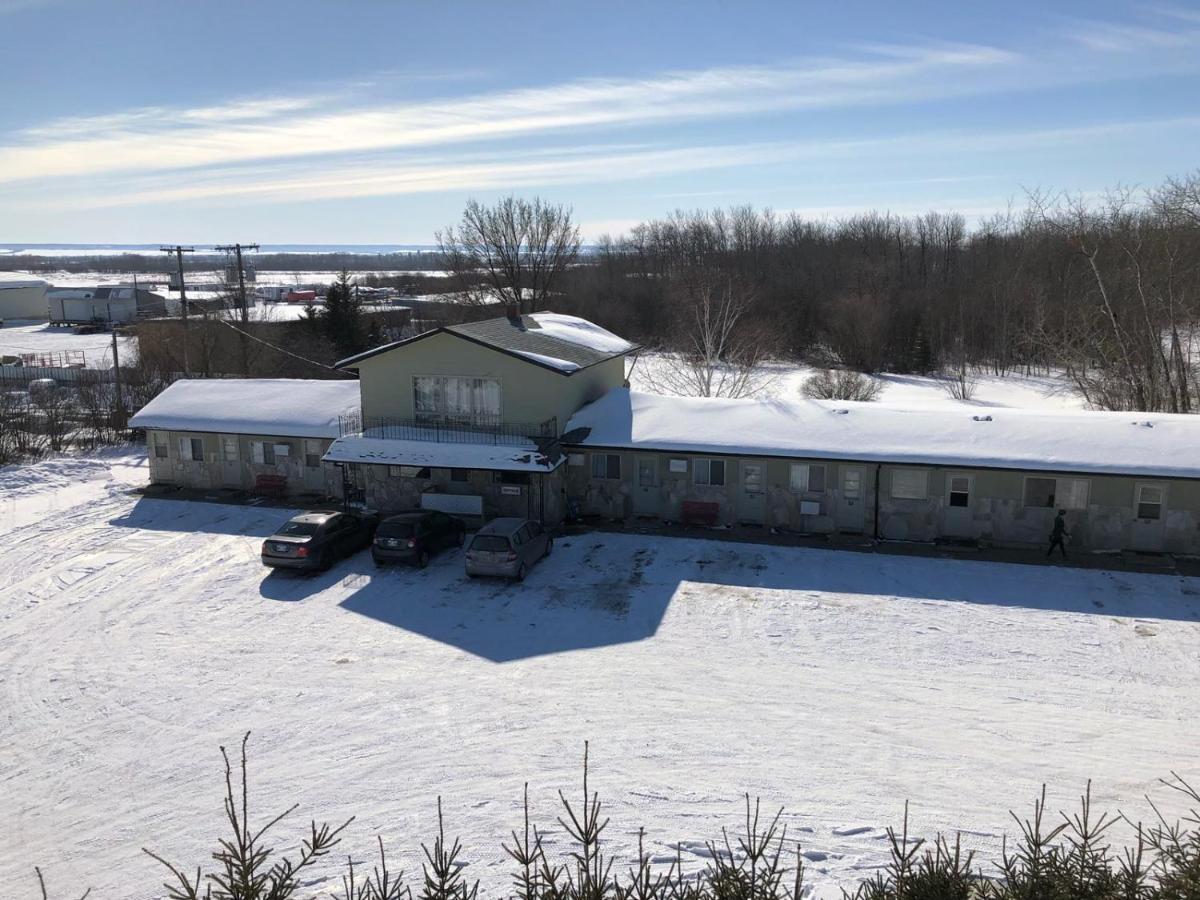 New Country Motel Swan River Esterno foto