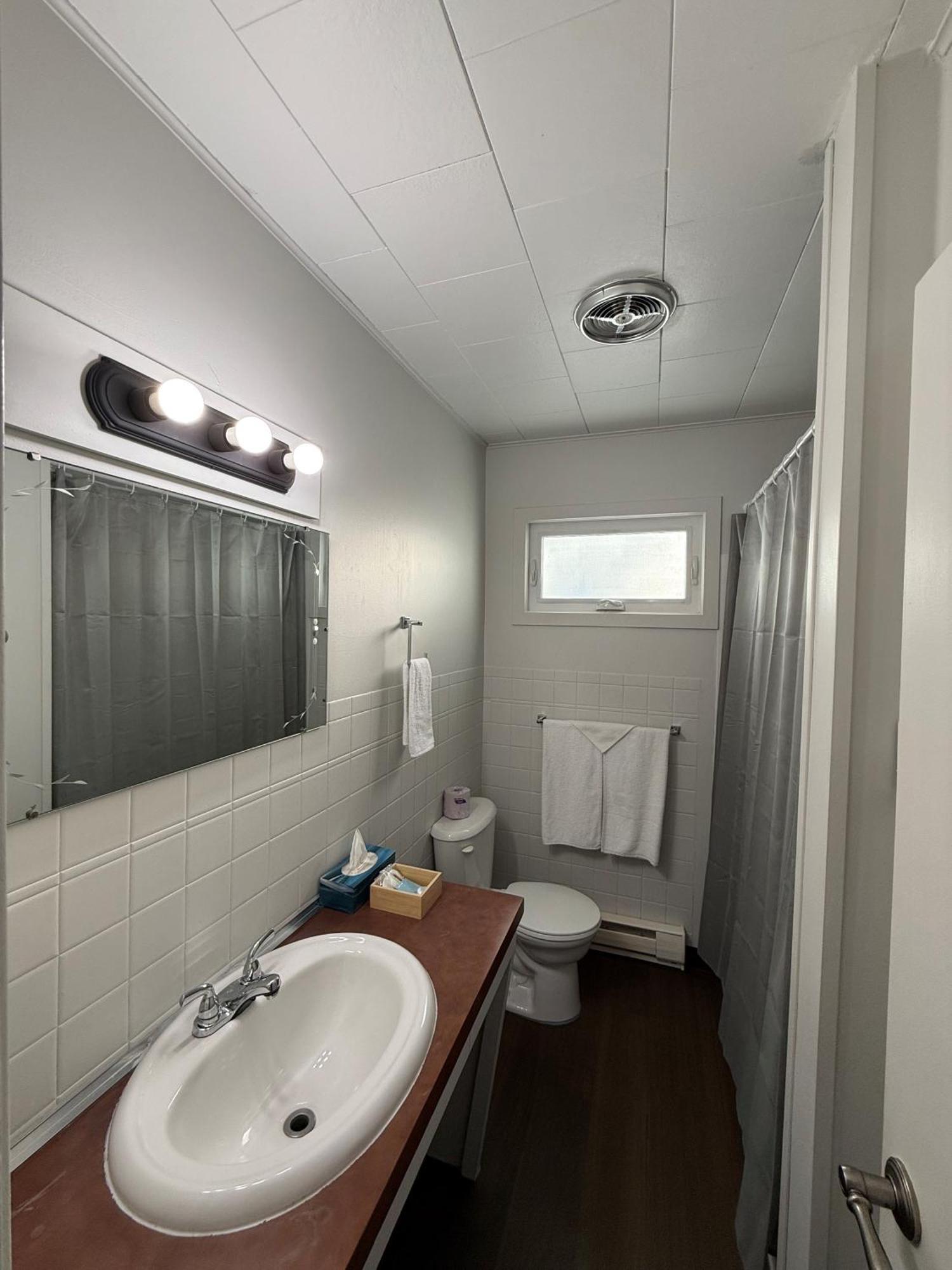New Country Motel Swan River Esterno foto