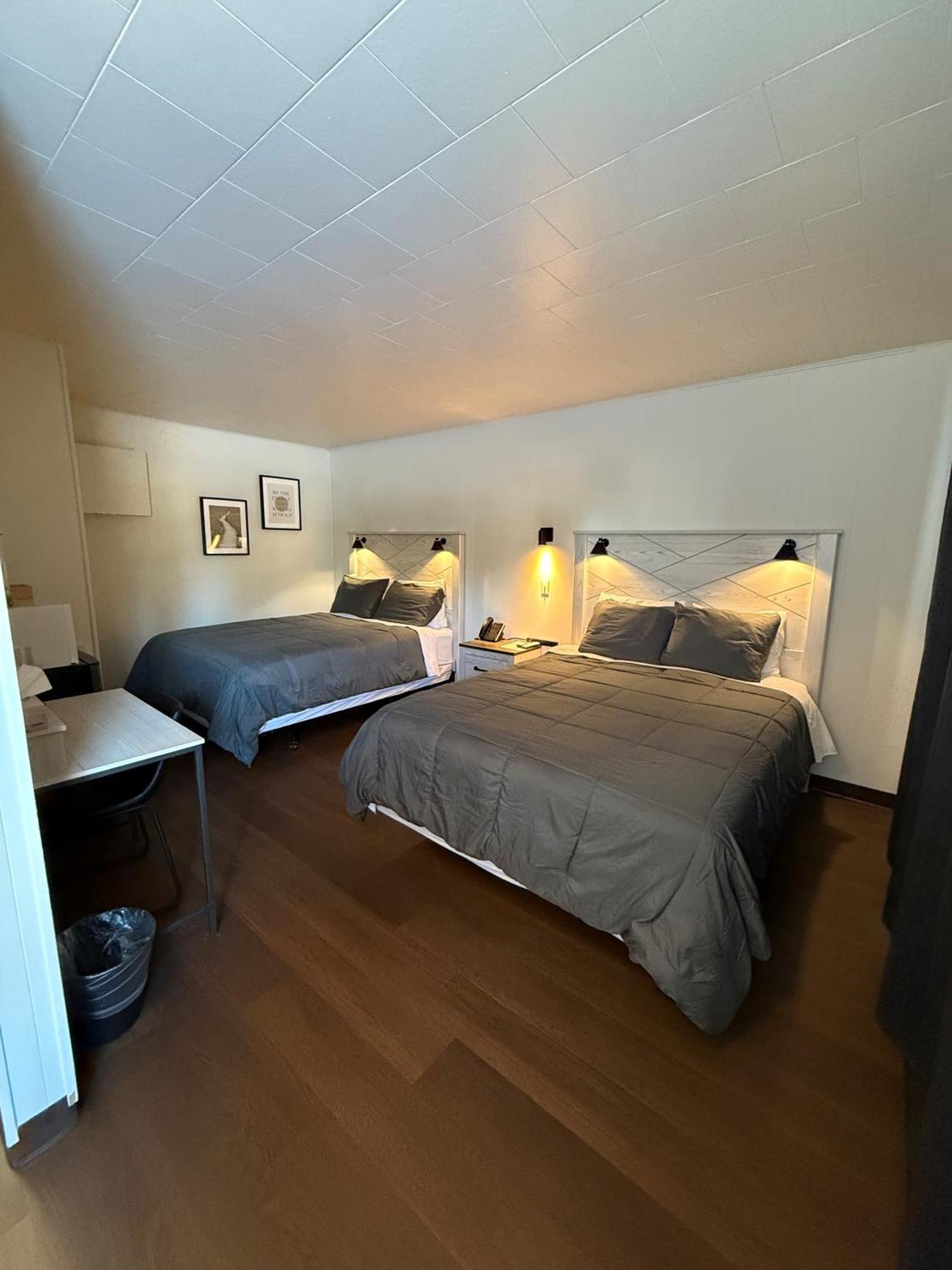 New Country Motel Swan River Esterno foto